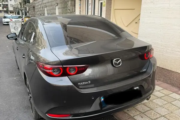 مزدا، 3 وارداتی