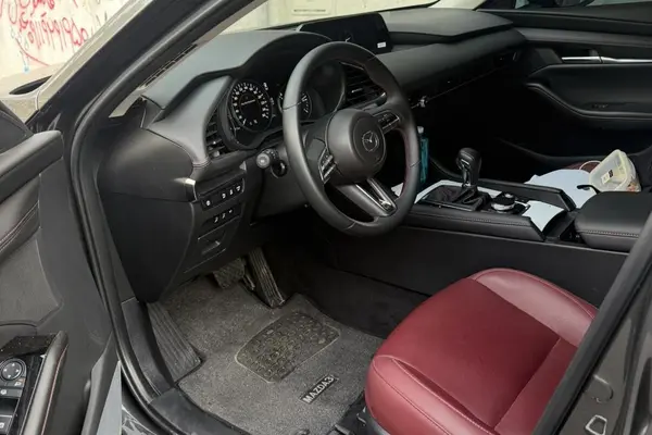 مزدا، 3 وارداتی