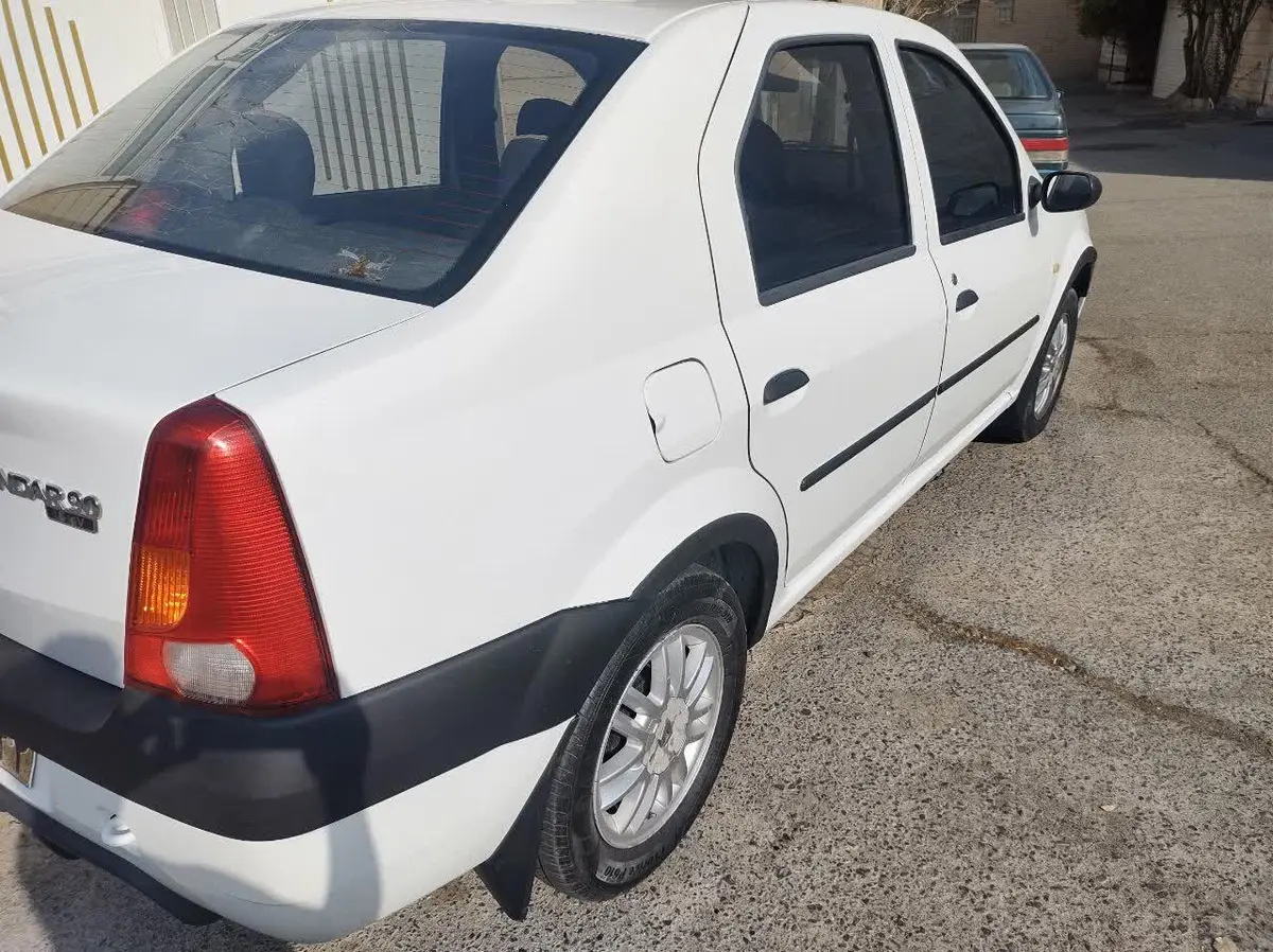 رنو،  تندر 90