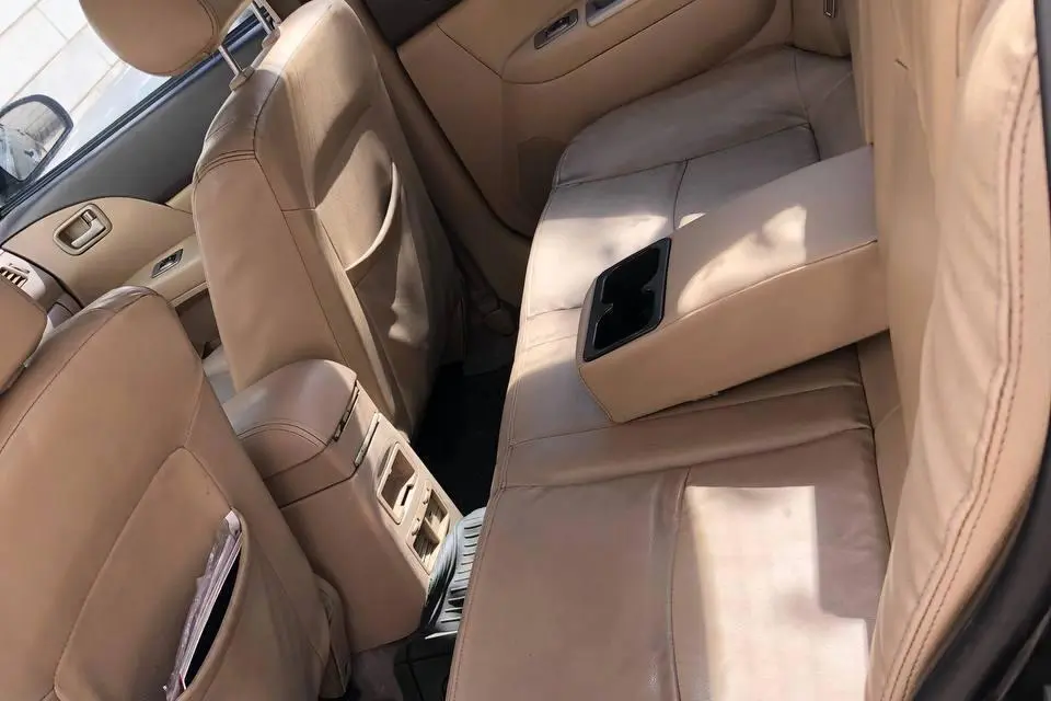 ام وی ام،  530