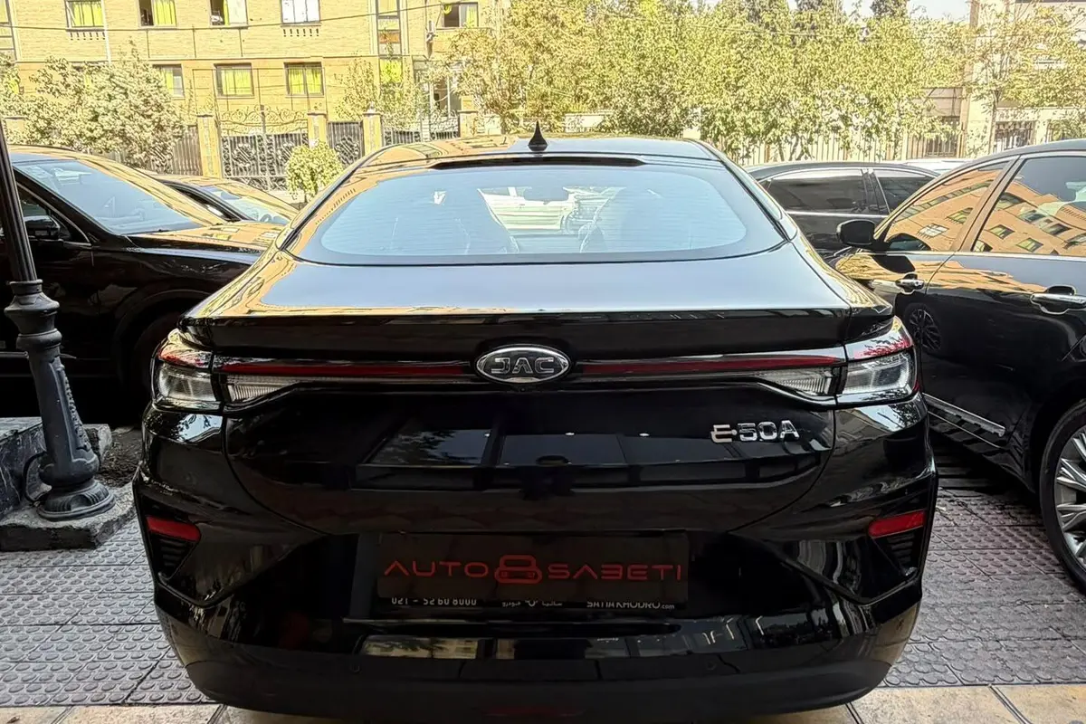 کی ام سی،  eJ7