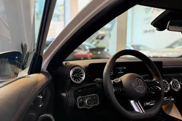 بنز، کلاس A سدان