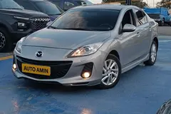 مزدا، 3 نیو صندوق دار