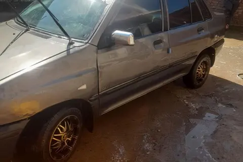 پراید، صندوق دار