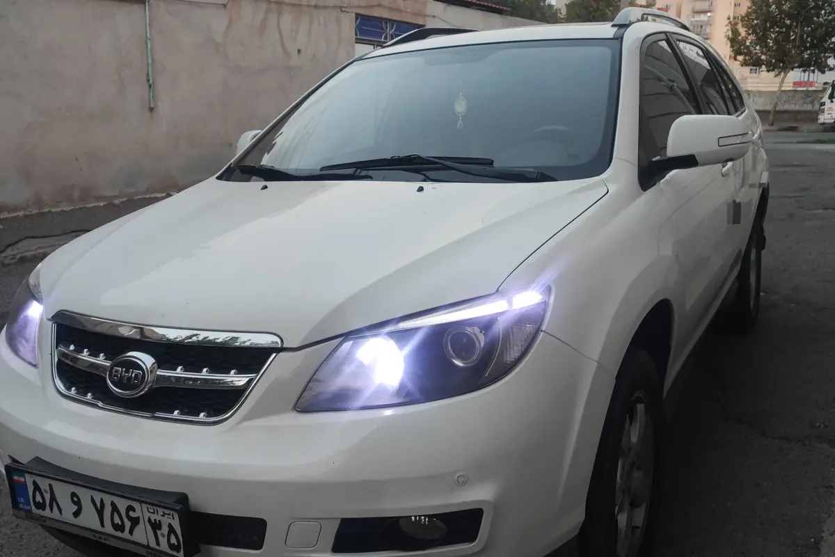 بی وای دی،  S6