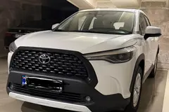 تویوتا، کرولا کراس هیبرید