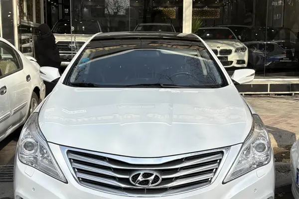 هیوندای، آزرا (گرنجور)