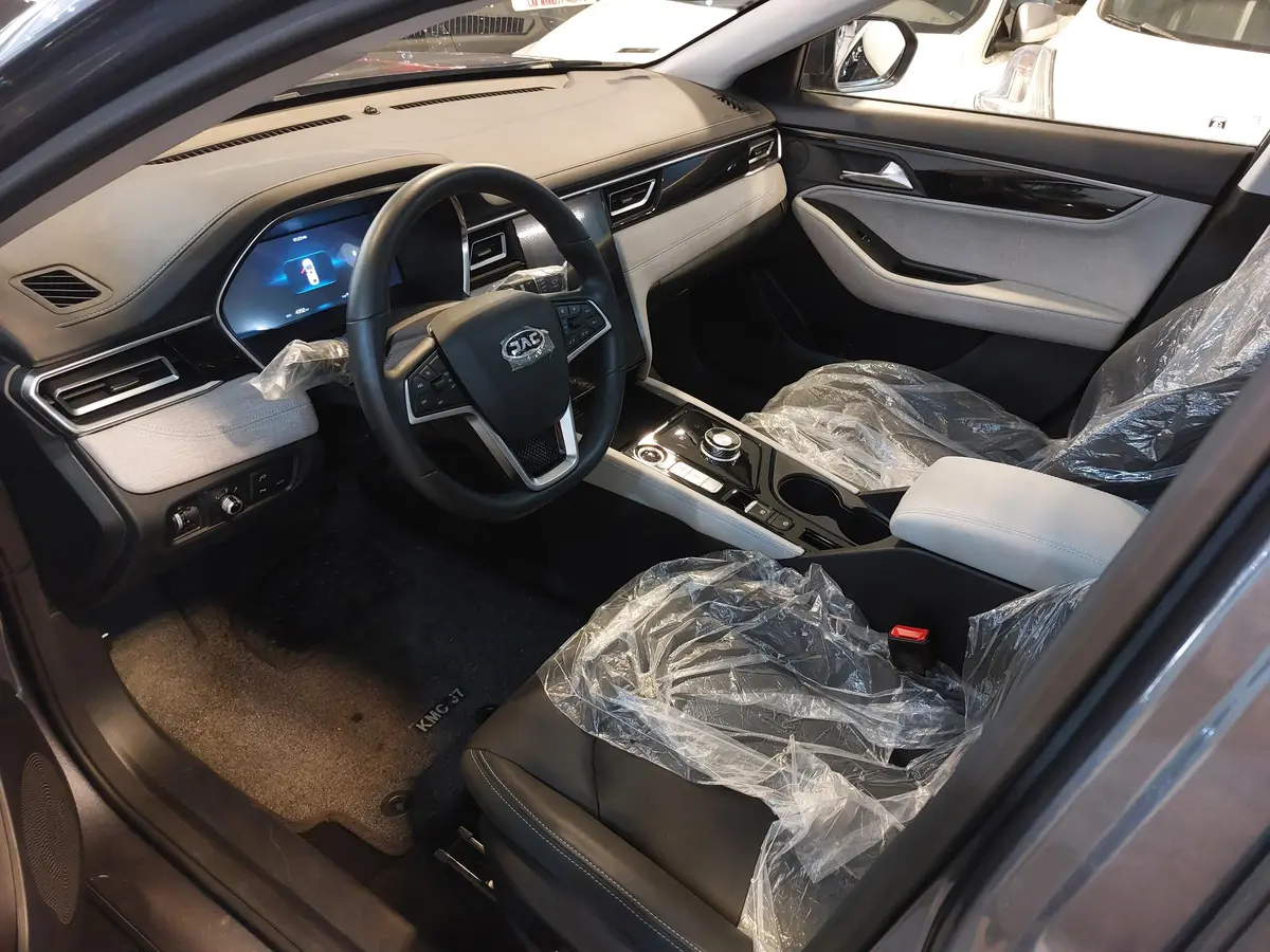 کی ام سی،  eJ7