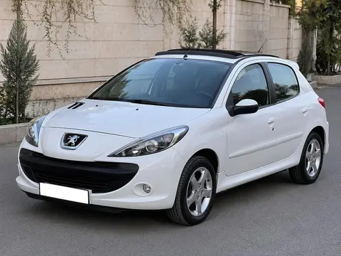 پژو، 207