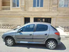 پژو، 206