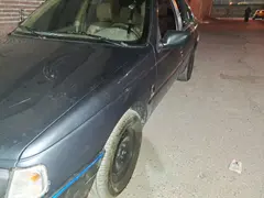 پژو، 405