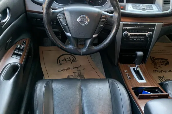 نیسان  تی ینا (مونتاژ)