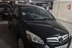 بایک، سابرینا هاچ بک (مونتاژ)