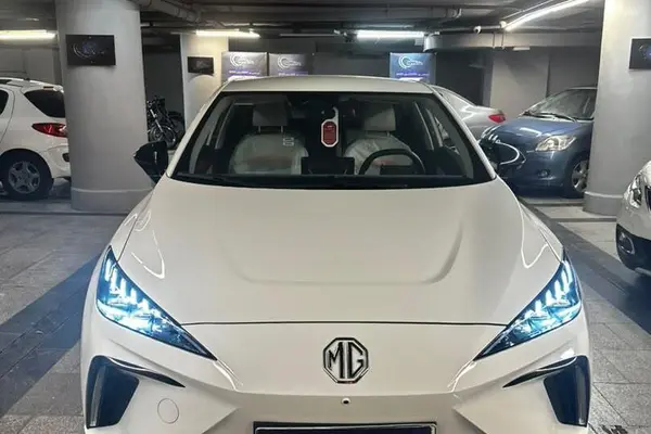 ام جی  4ev