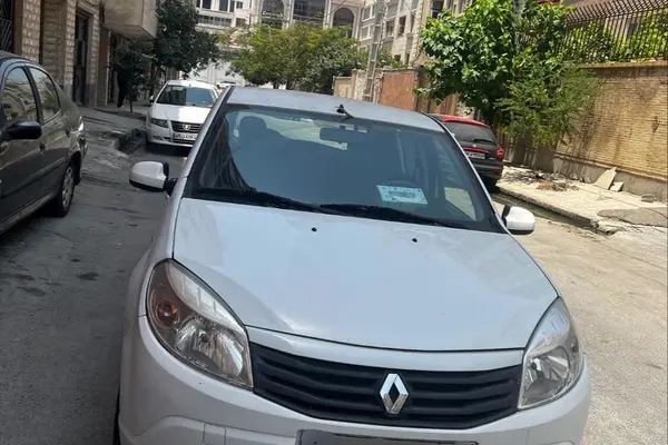 رنو  ساندرو