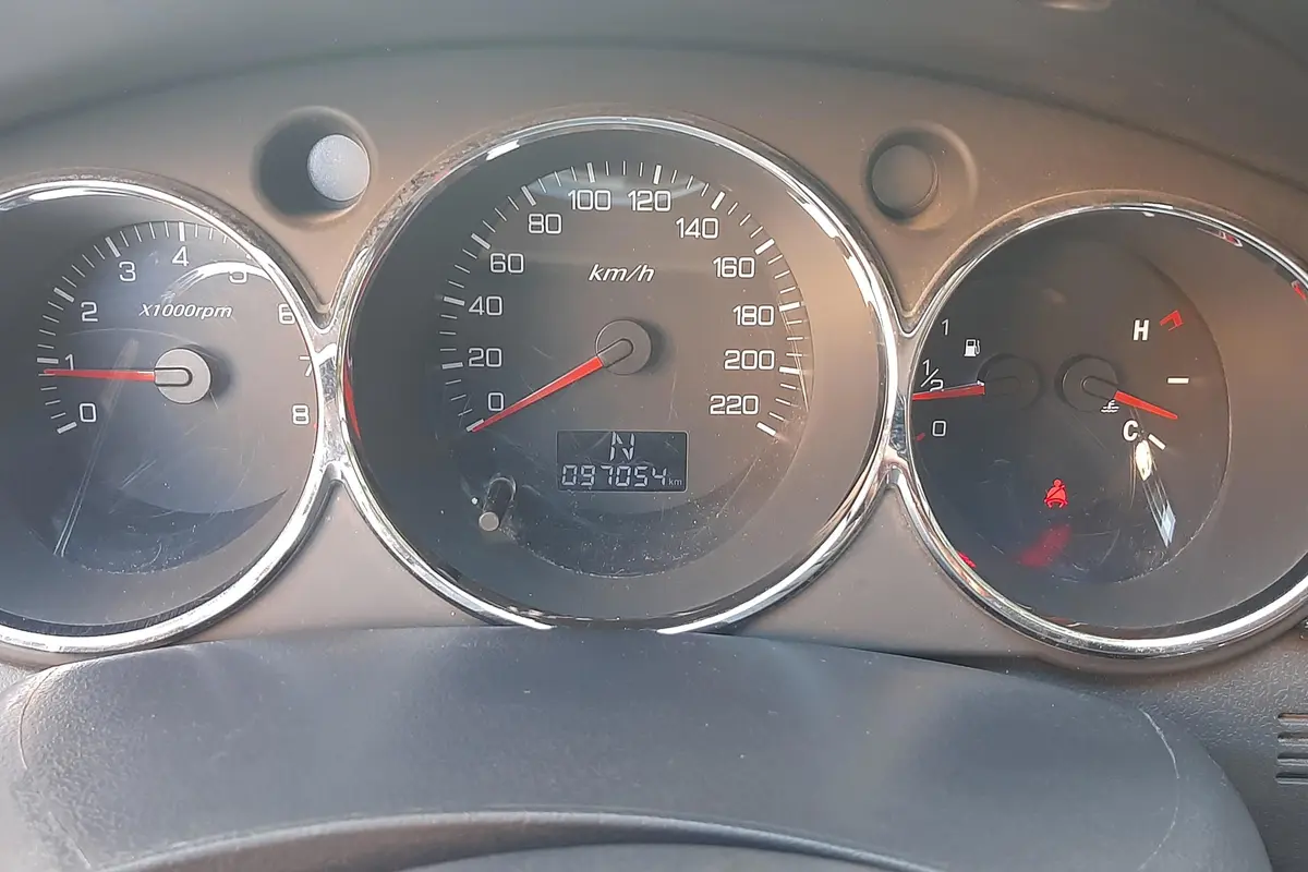 دانگ فنگ  H30 کراس