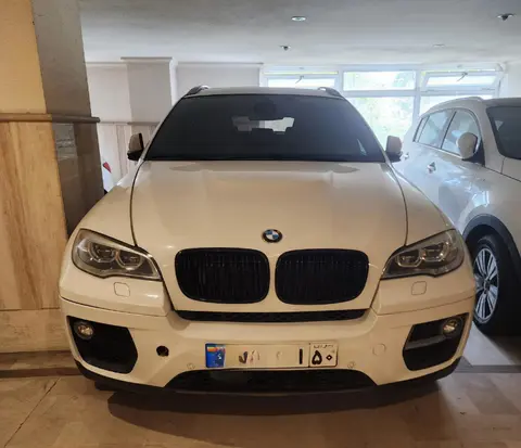 ب ام و، X6