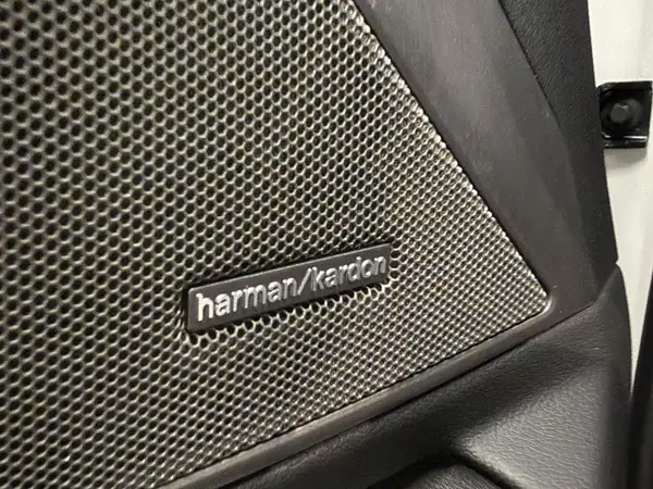 ب ام و، سری 3 سدان