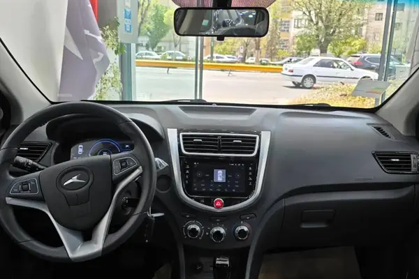 کی ام سی، ایگل