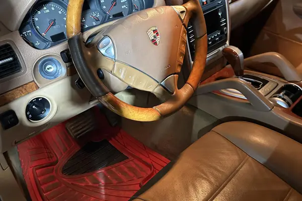 پورشه، کاین