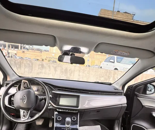 ام وی ام  آریزو 5ev