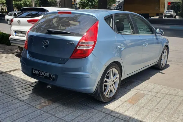 هیوندای  i30