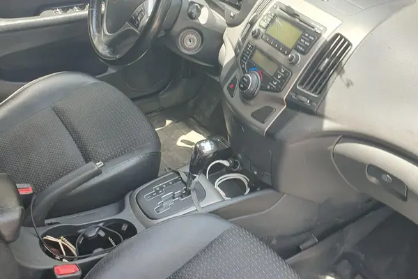 هیوندای  i30