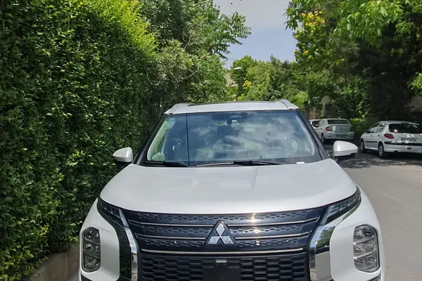 میتسوبیشی، اوتلندر