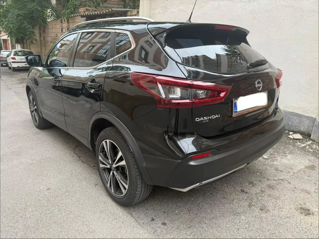 نیسان،  قشقایی