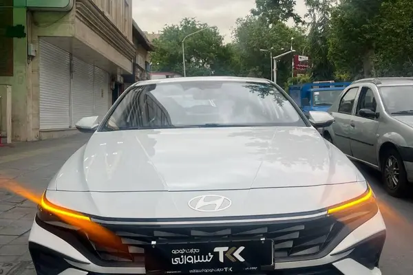 هیوندای  النترا