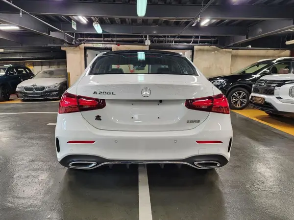 بنز، کلاس A سدان