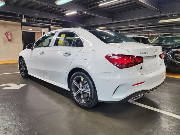 بنز، کلاس A سدان