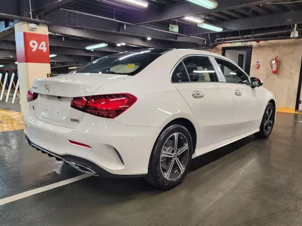 بنز، کلاس A سدان