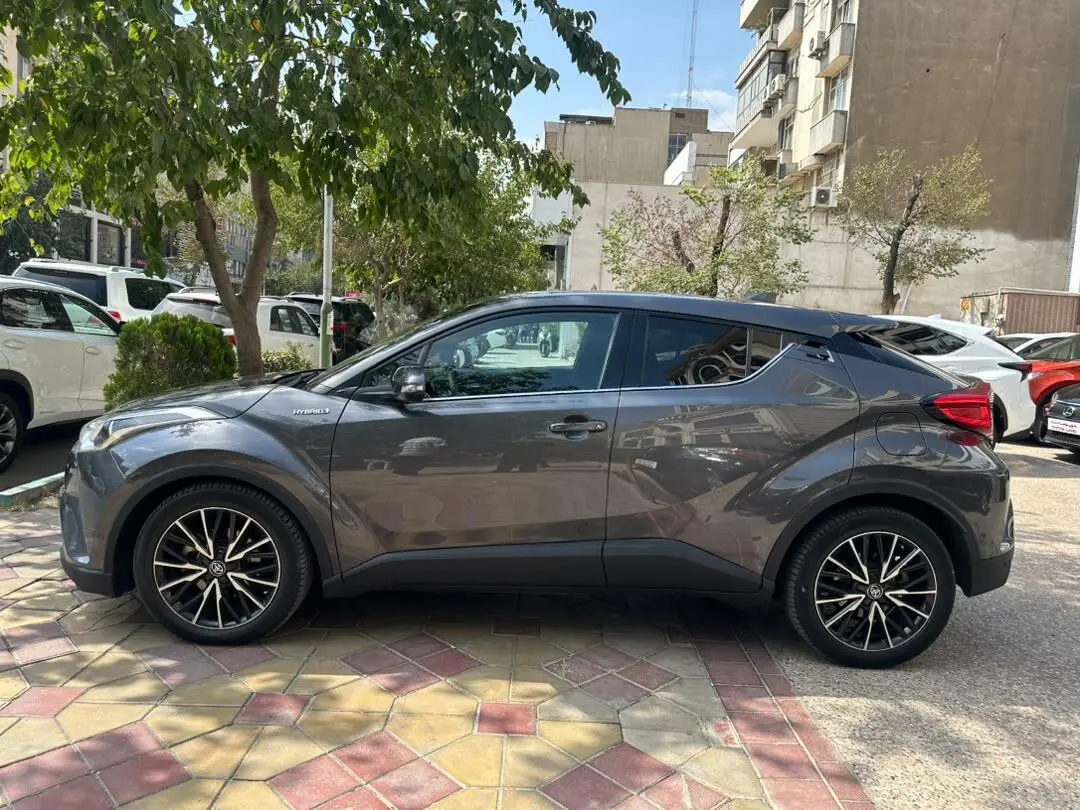 تویوتا،  C-HR هیبرید