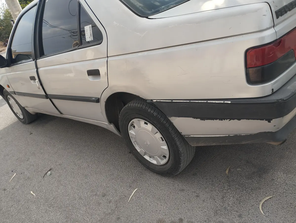 پژو،  405