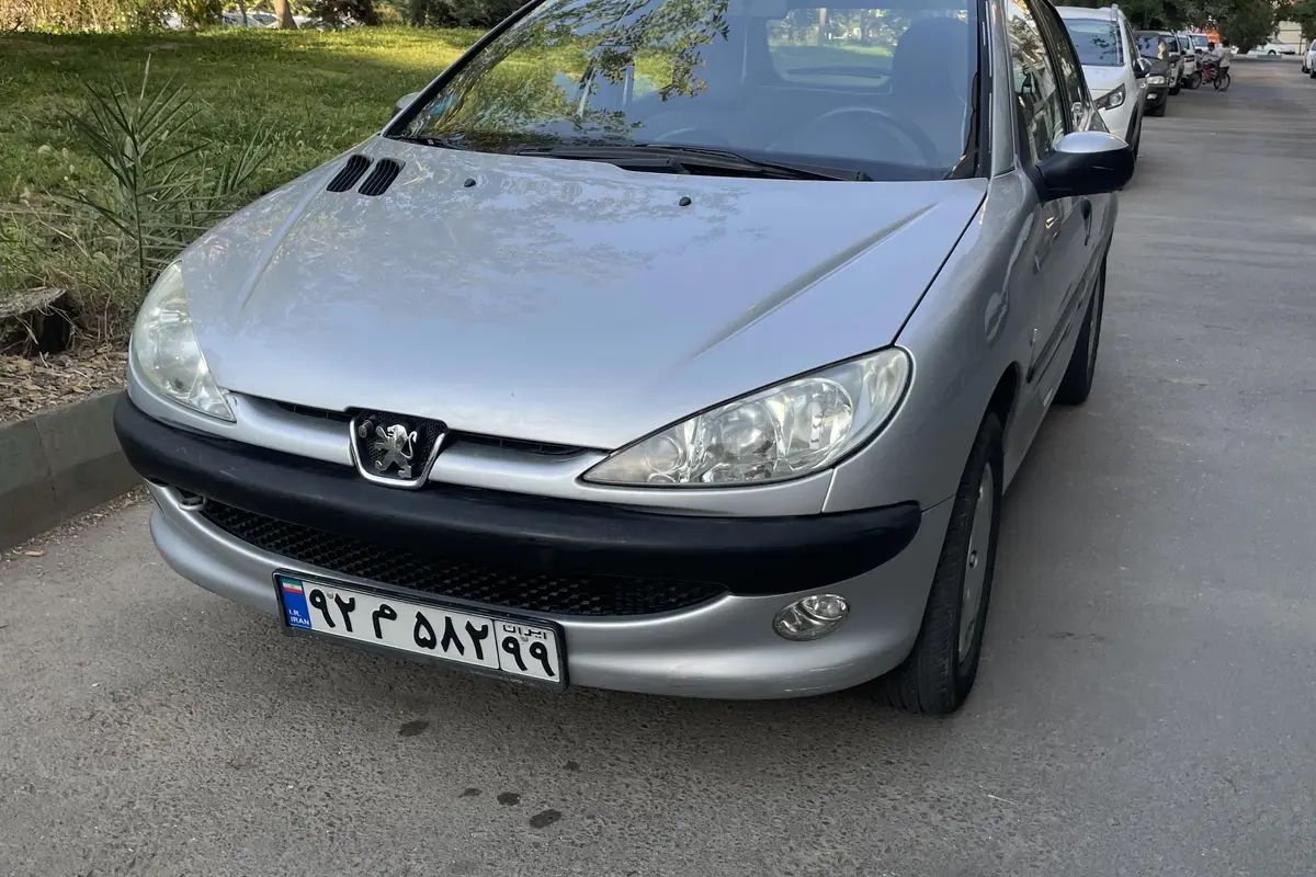 پژو،  206