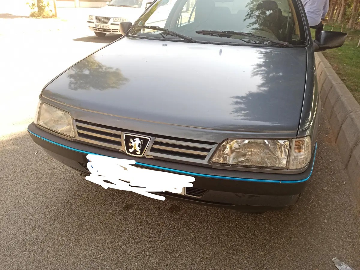 پژو،  405