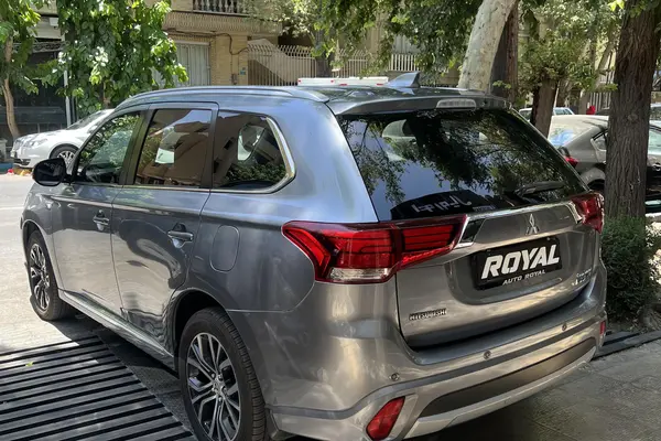 میتسوبیشی  اوتلندر PHEV