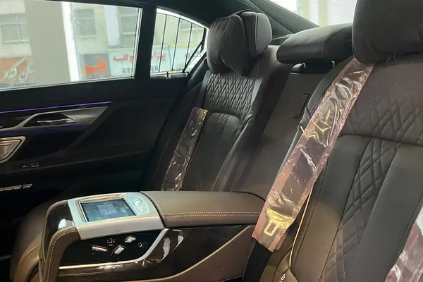 ب ام و، سری 7