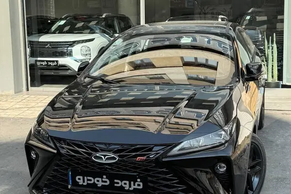 فونیکس، آریزو 6 جی تی (Z6 GT)