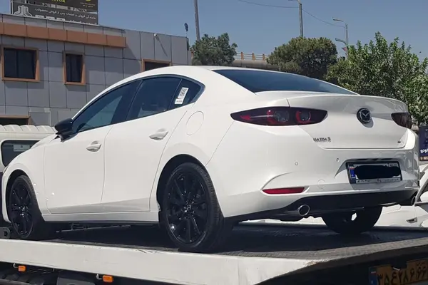 مزدا، 3 وارداتی