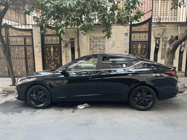 کی ام سی  J7