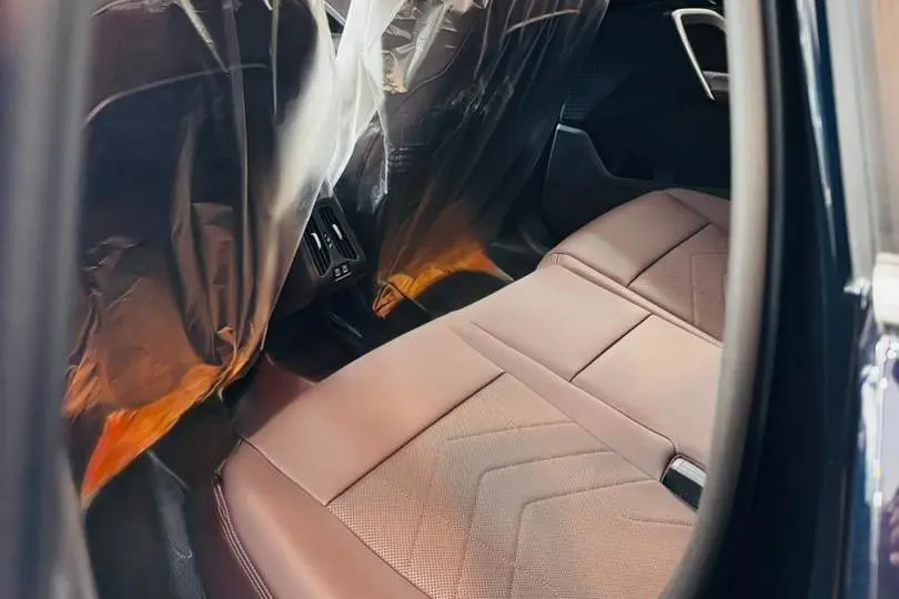 ب ام و،  iX1