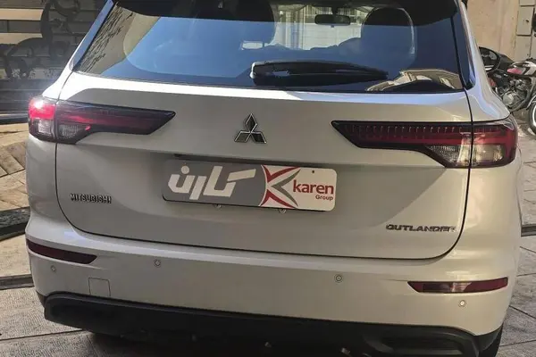 میتسوبیشی، اوتلندر