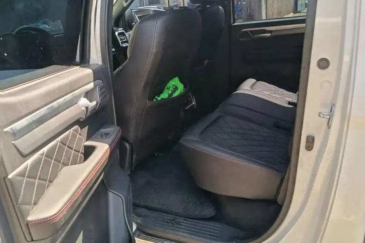 کی ام سی،  T9