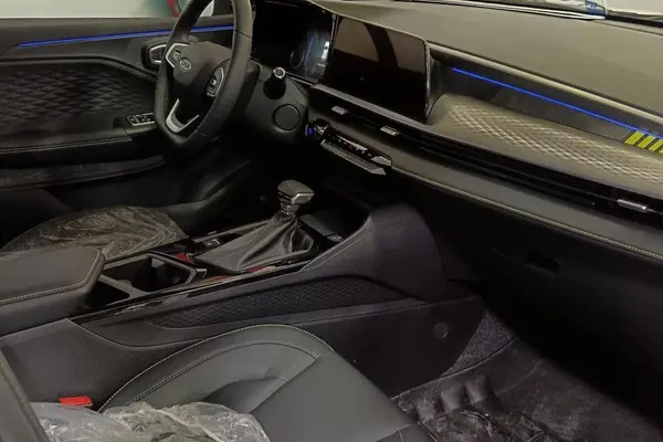 ام وی ام، X33 کراس