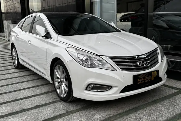 هیوندای، آزرا (گرنجور)