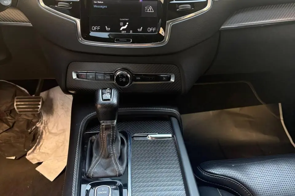 ولوو،  XC90