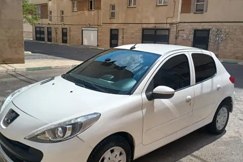 پژو، 207