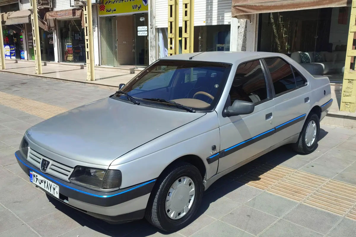 پژو،  405